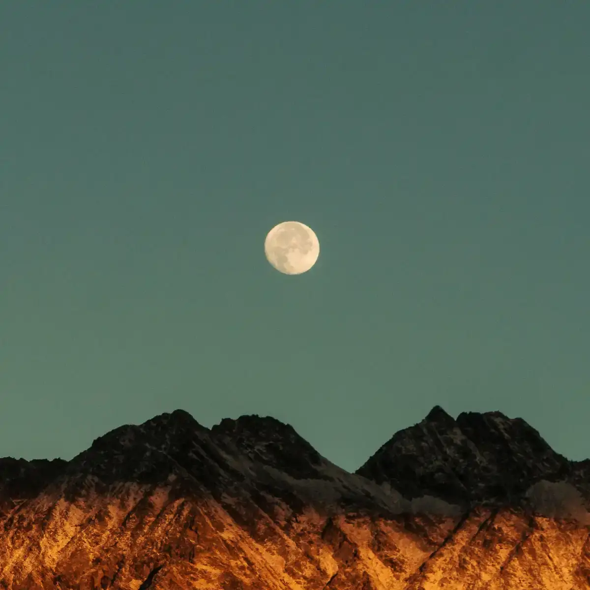 march full moon